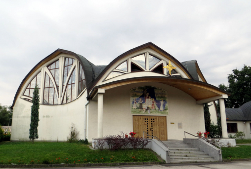 Kostel svatého Cyrila a Metoděje v Ostravě v Pustkovci