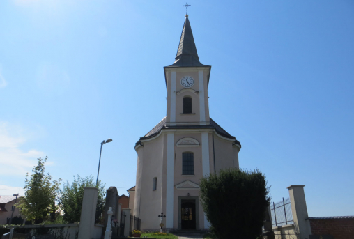 Kostel svatého Jiří v obci Vrchy