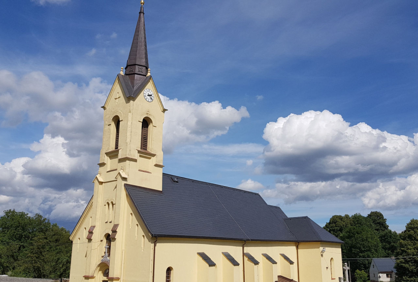 Kostel Nanebevzetí Panny Marie v Radkově