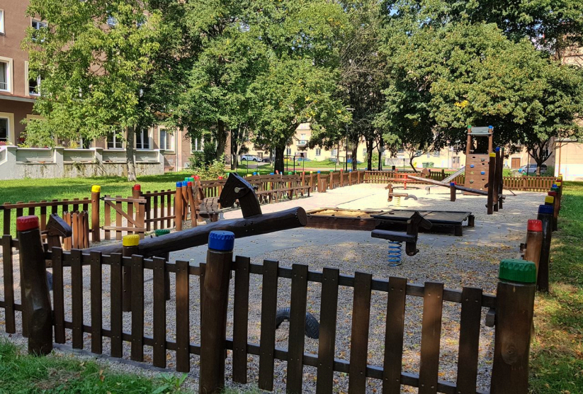 Dětské hřiště (park ul. Alšova) v Ostravě-Porubě
