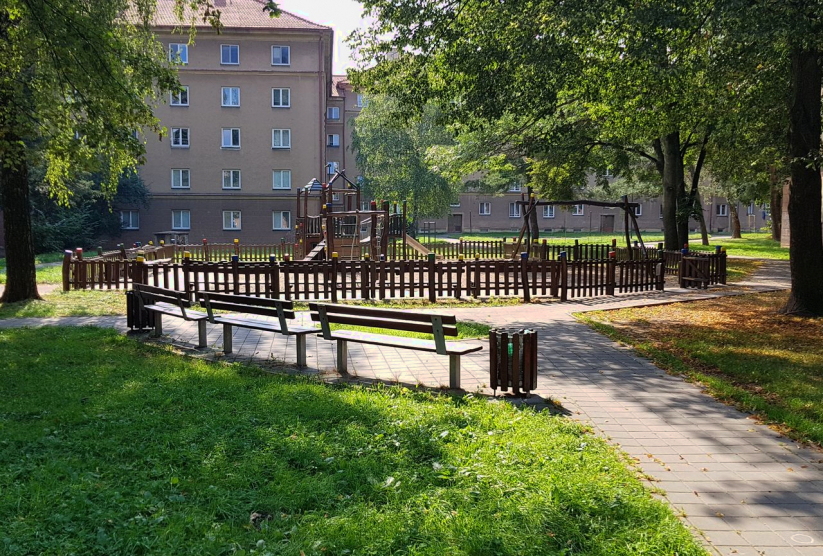 Dětské hřiště (park ul. Alšova) v Ostravě-Porubě