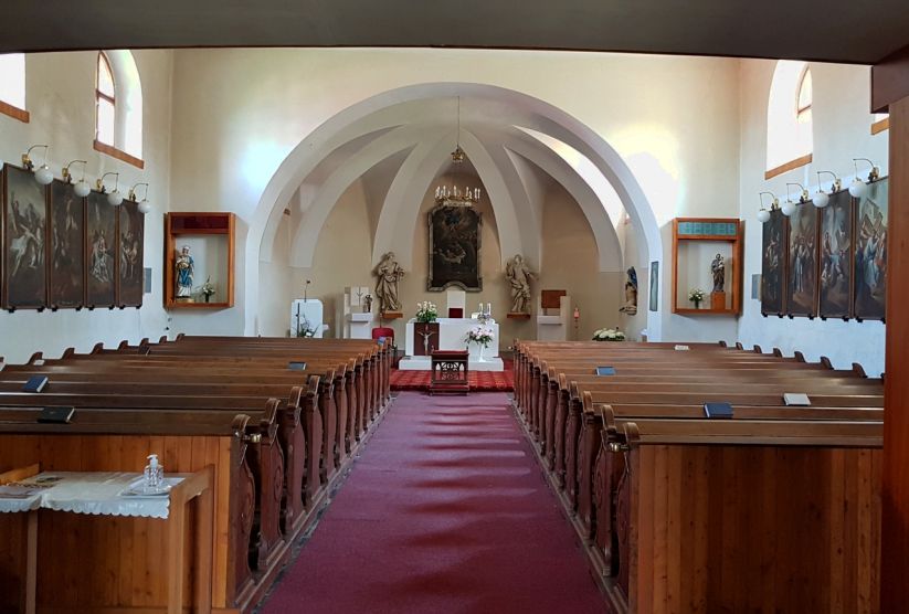 Hřbitovní kostel Nanebevzetí Panny Marie ve Vítkově