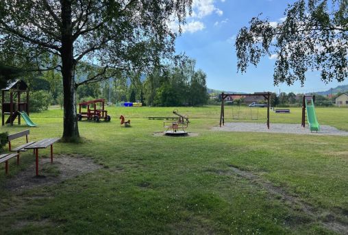 Dětské hřiště v Loučkách u Oder