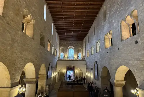 Bazilika a klášter sv. Jiří na Pražském hradě - interiér