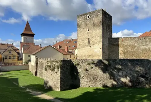 Středověké Znojemské opevnění a jeho věže