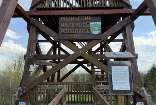 Rozhledna Na Skalce u Holčovic
