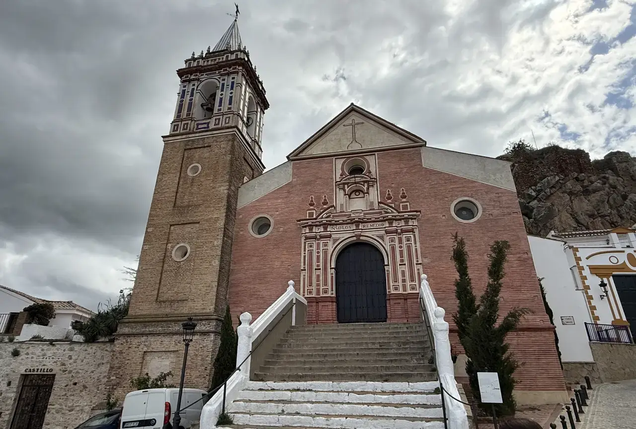 Kostel Panny Marie Pomocné (Iglesia de Nuestra Señora de los Remedios) v Ardales