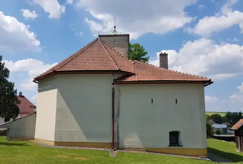 Hřbitovní kostel Nanebevzetí Panny Marie ve Vítkově