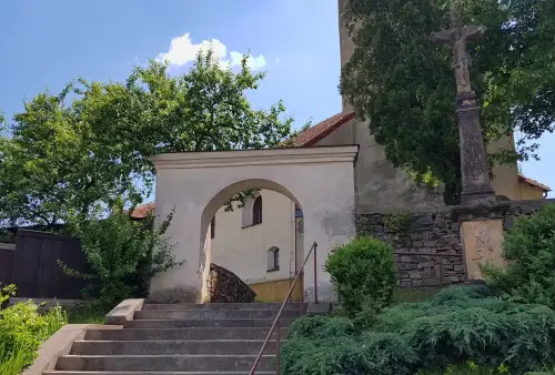 Hřbitovní kostel Nanebevzetí Panny Marie ve Vítkově