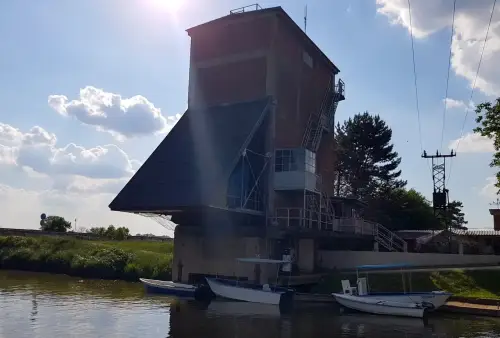 Plavba po Baťově kanálu z Veselí nad Moravou do Skalice - Výklopník