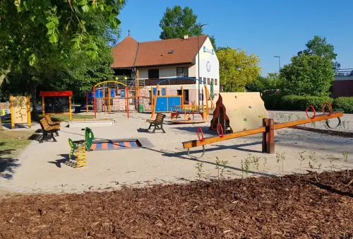 Plavba po Baťově kanálu z Veselí nad Moravou do Skalice