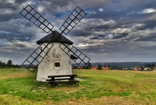Balerův větrný mlýn ve Spálově
