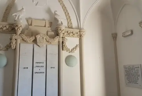 Farní kostel Nanebevzetí Panny Marie ve Vítkově