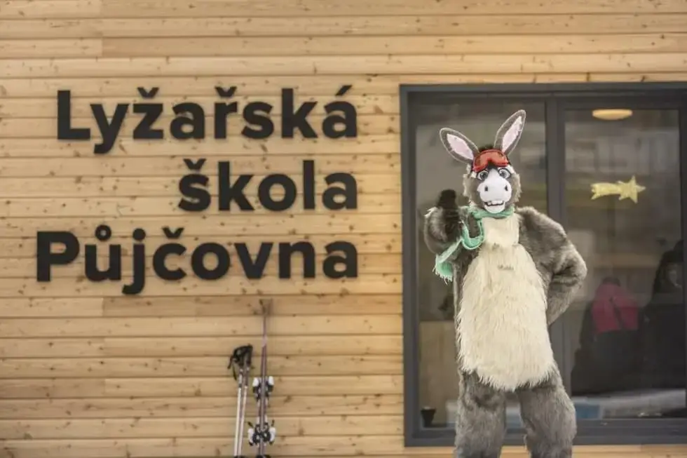 Ski areál Monínec - lyžařská škola