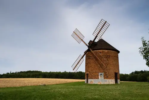 Větrný mlýn Chvalkovice