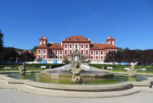 Trojský zámek