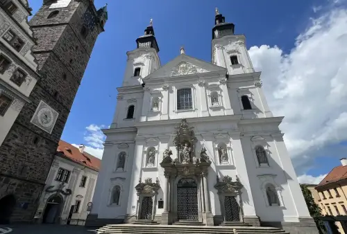 Kostel Neposkvrněného početí Panny Marie a sv. Ignáce v Klatovech