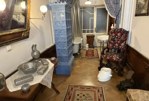 Zámek Hrádek u Nechanic - koupelna